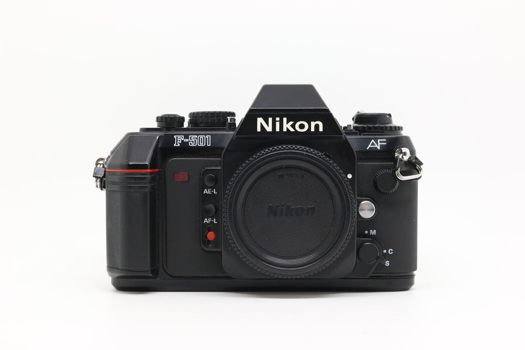 Nikon F501