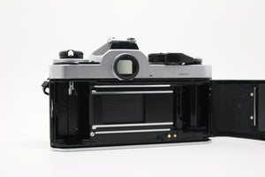 Nikon FE2 w/ Nikkor 50mm AIS 1.8 Lens
