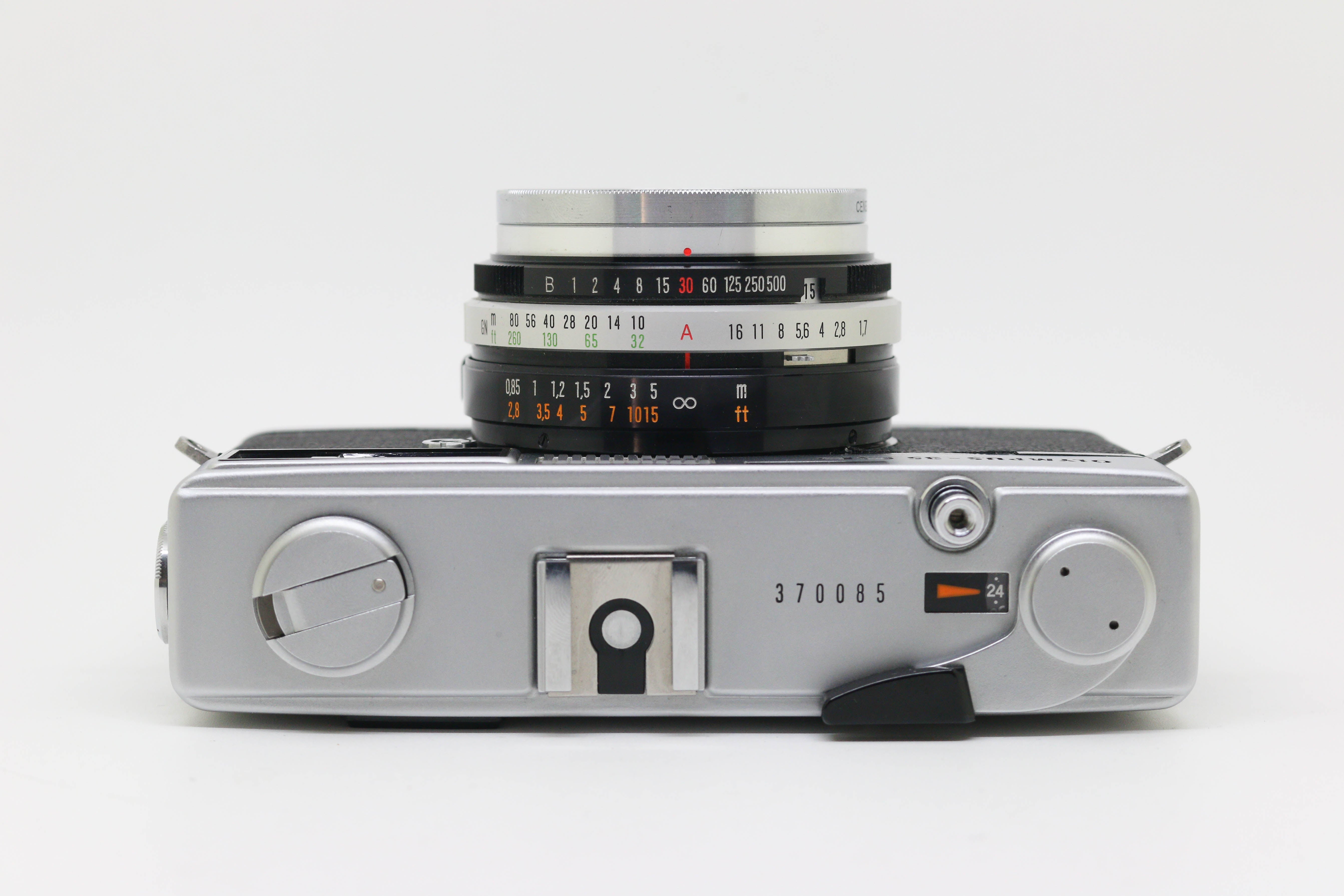 Olympus 35 SP w/ G.Zuiko 42mm f/1.7 Lens