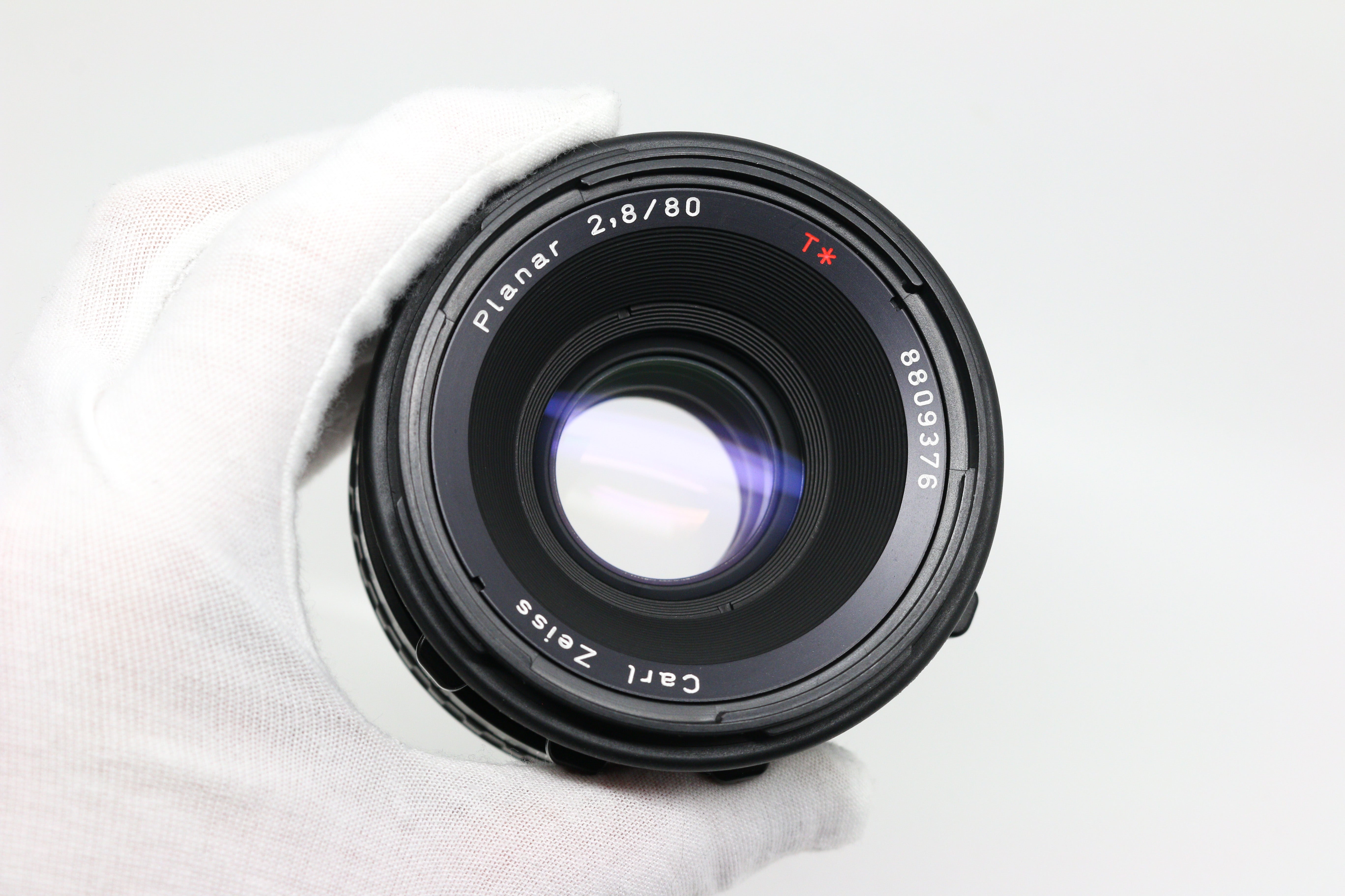 Hasselblad 501CM w/ Carl Zeiss Planar 80mm f/2.8 Lens