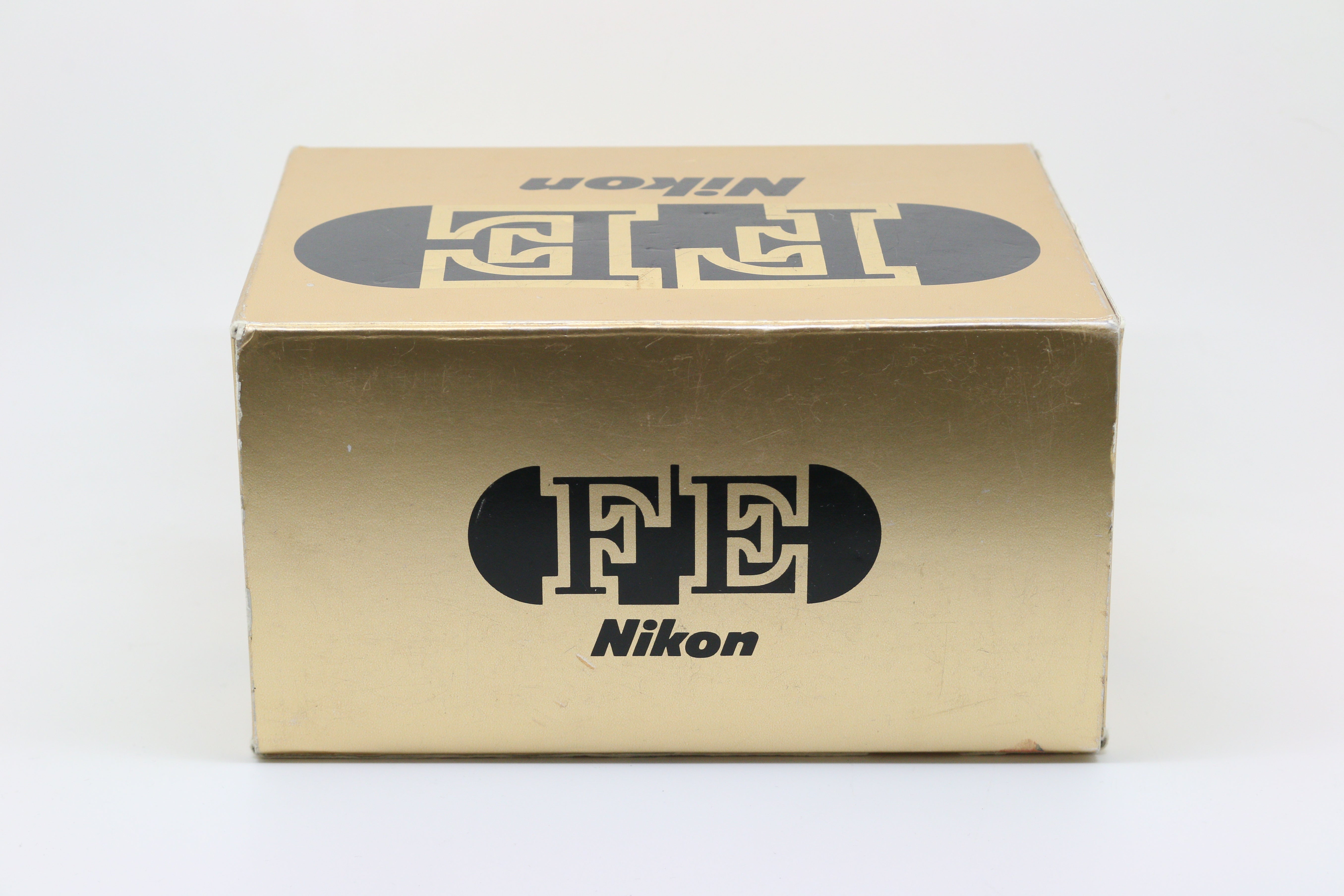 Nikon FE w/ Nikkor 50mm F/1.4 AI-S Lens