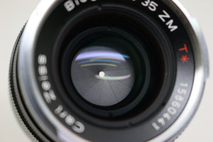 Carl Zeiss Biogon T* 35mm F/2 ZM Lens